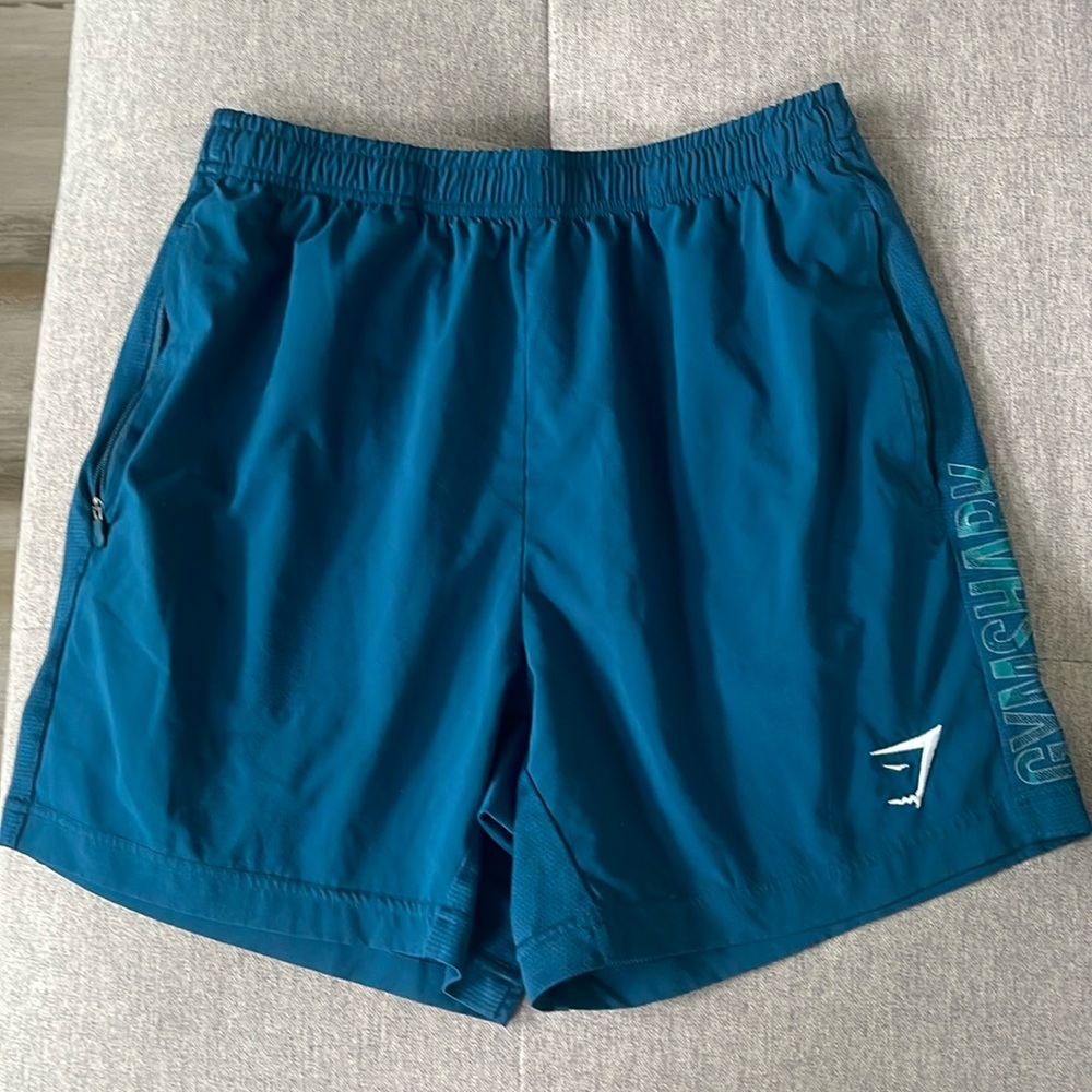 Gym shark Men’s workout shorts (medium - 5” inseam)